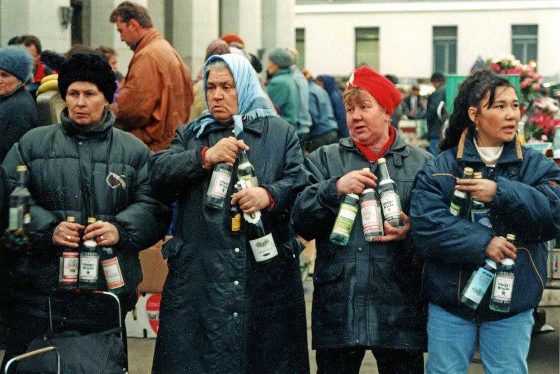 Десерты 90-х: топ-10 домашних сладостей из моего детства