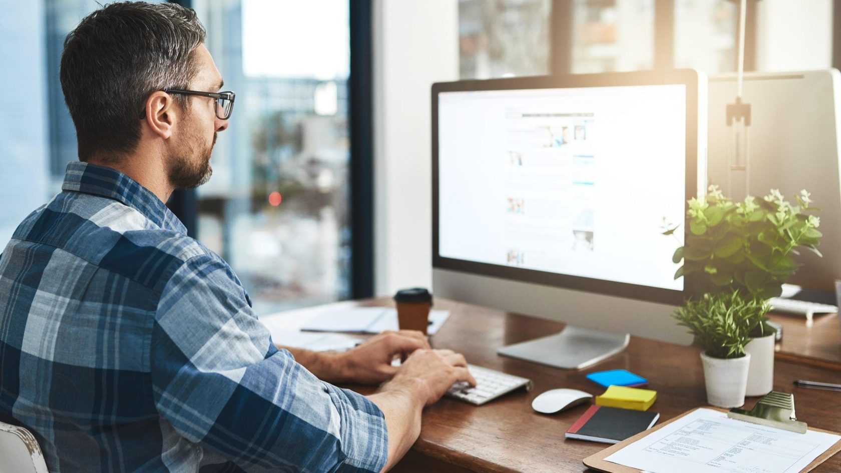 Как заработать на создании логотипов?
