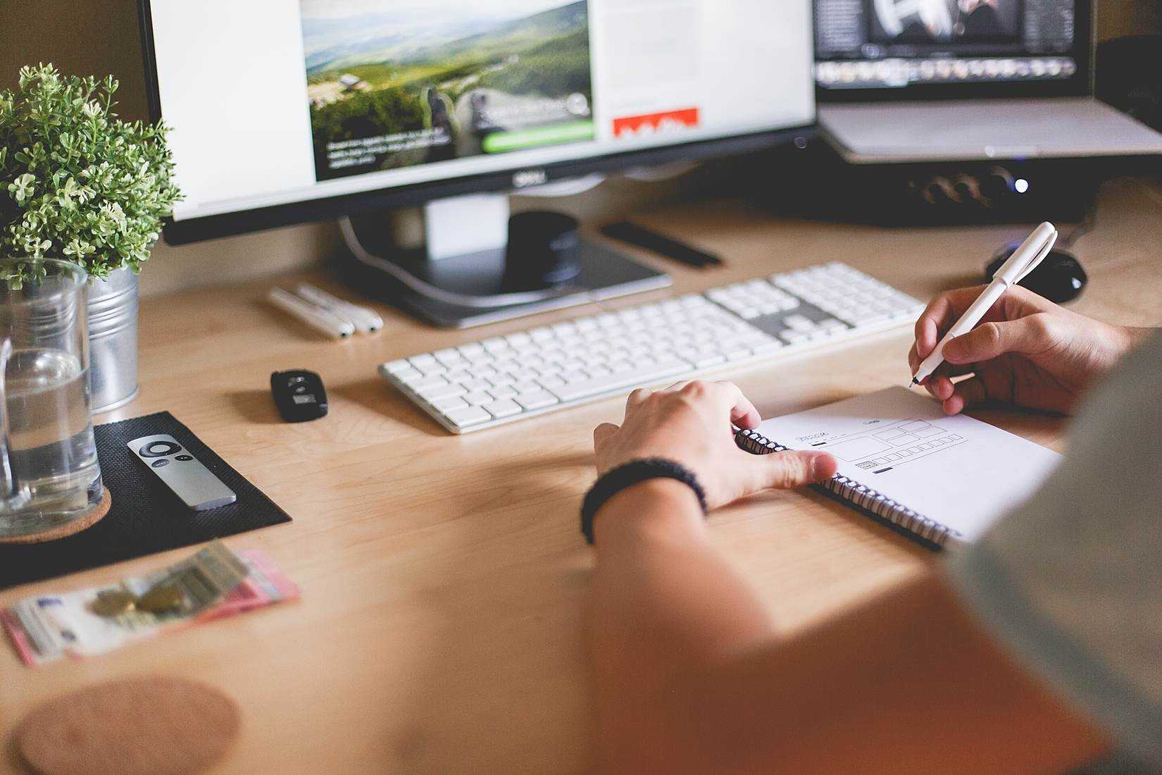 Как заработать на создании логотипов, где продать логотип в интернете? | kadrof.ru