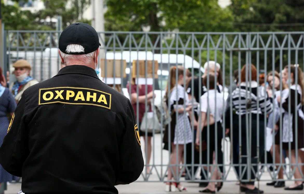Председатель • в госдуму внесли проект об охране школ росгвардией.